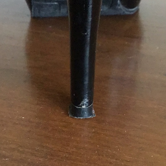 Beautiful black/ white floral sling-backs. 3 for $15. - Picture 6 of 6